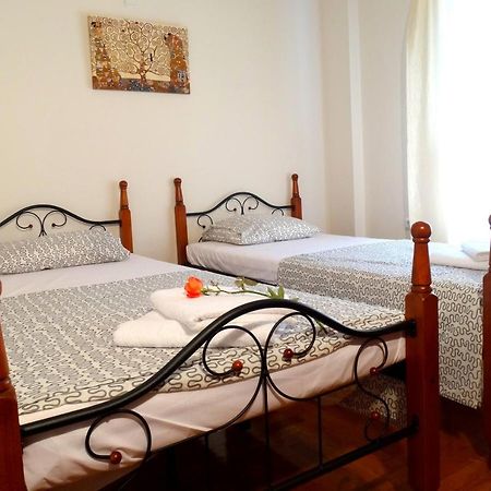 Cosy And Comfortable Apartment In The City Center Athen Exterior foto