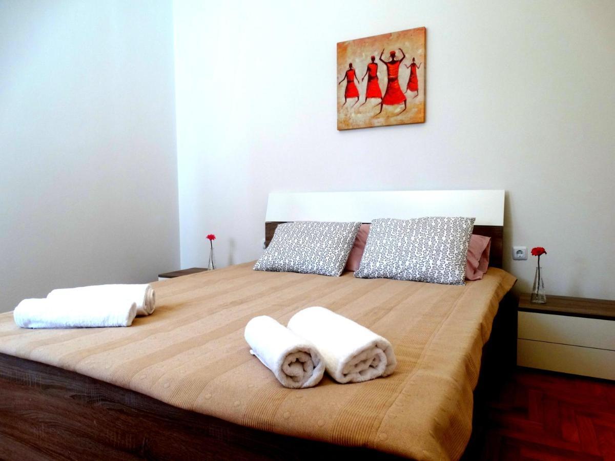 Cosy And Comfortable Apartment In The City Center Athen Exterior foto
