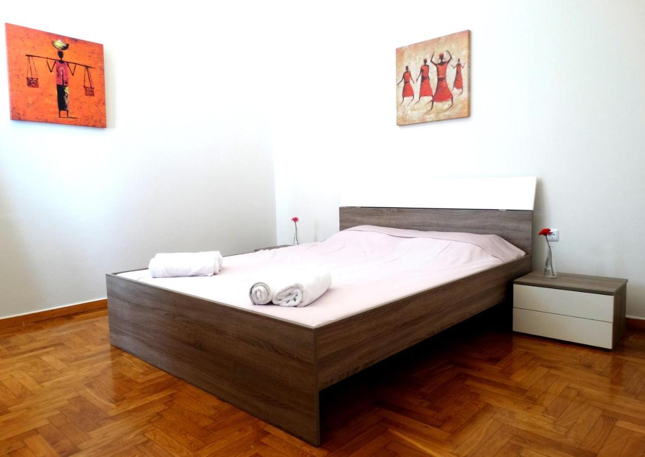 Cosy And Comfortable Apartment In The City Center Athen Exterior foto